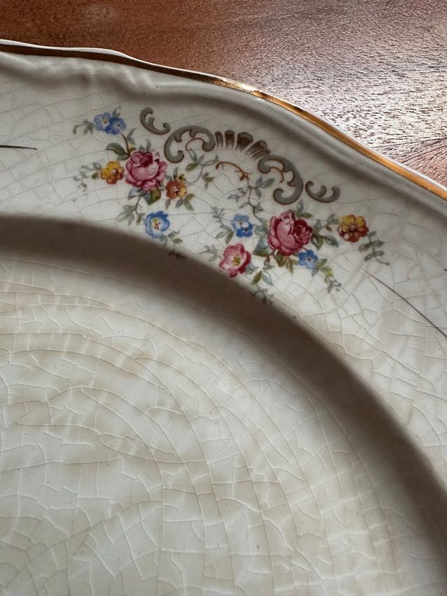 Antigua vajilla San Claudio Oviedo