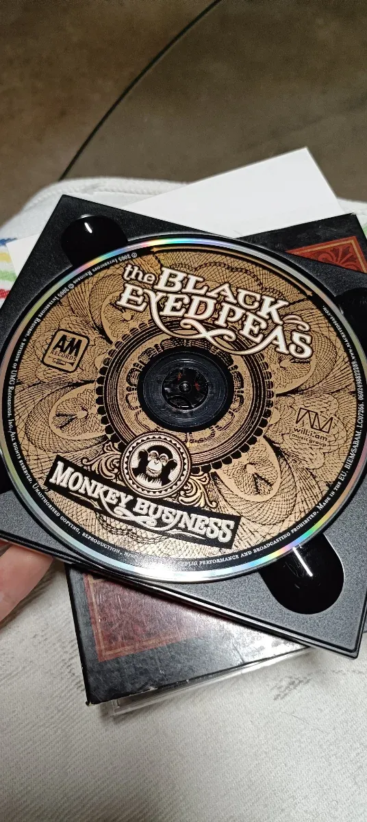 Música millenial CD's