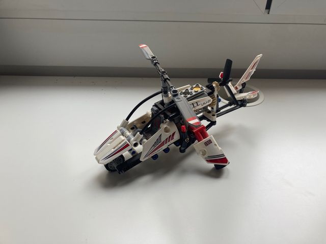 LEGO TECHNIC