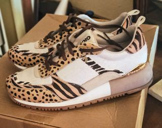 Zapatillas Marca Elsa Pataky de segunda mano