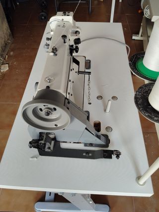 Remalladora y maquina coser industrial