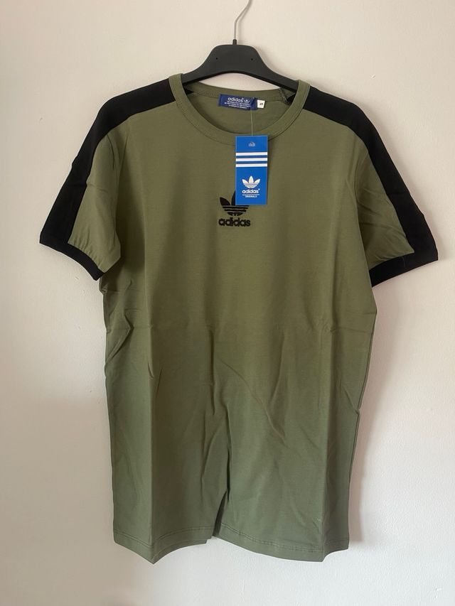 Camiseta verde militar
