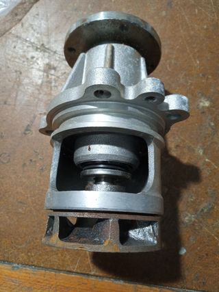 Bomba de agua BMW 318I (PA660)