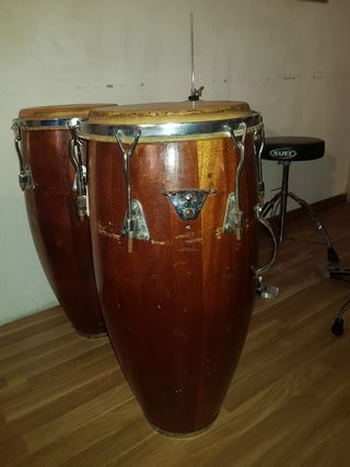 Congas