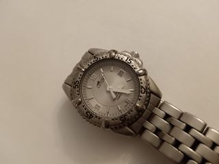Reloj de pulsera Lotus
