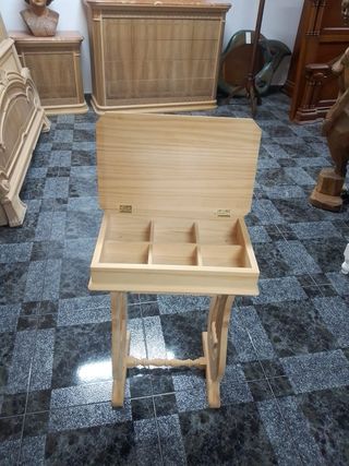 Tavolo per gioielli