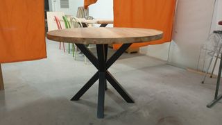 Muebles y mesas a medida 