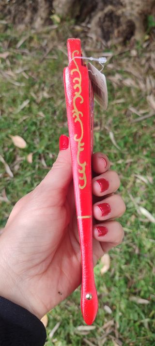 Abanico pintado a mano por ambos lados