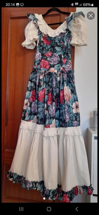 Bata flamenca vestido rociero