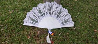 Abanico blanco de encaje Aire Distinto