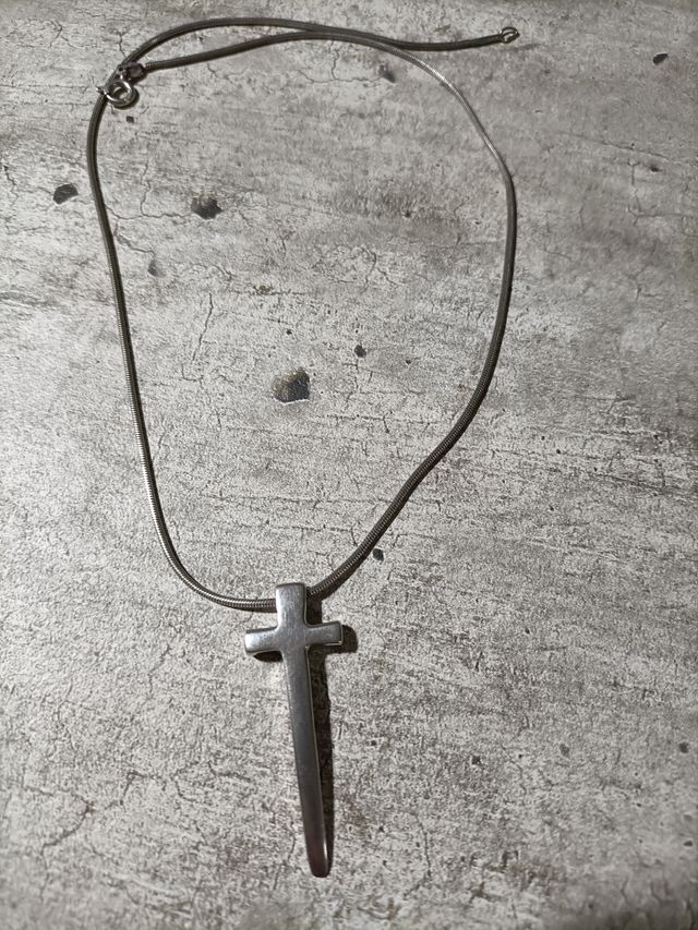 Crocifisso stilizzato argento 925