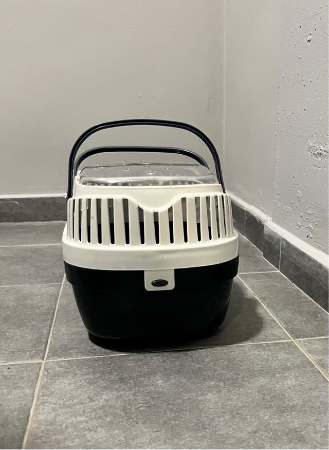 Transportin coballa o animales pequeños.