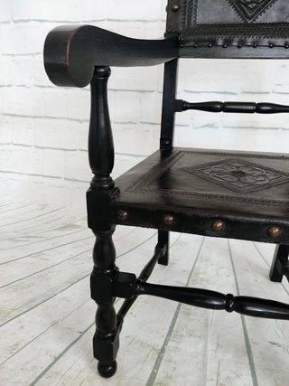 Cadeirão de braços antigo estilo Manuelino