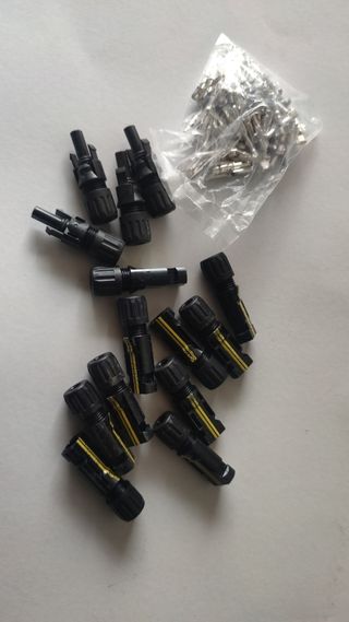 Conectores para placas solares