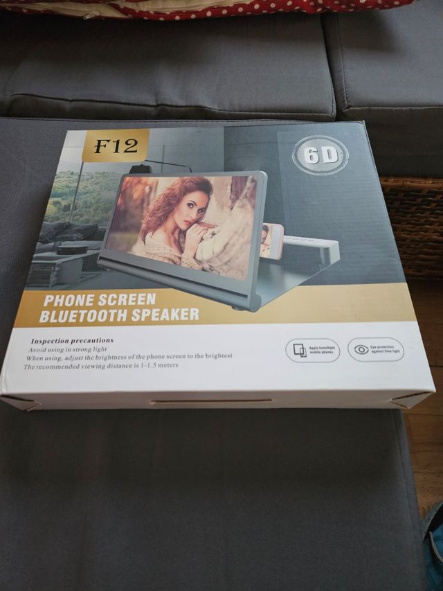 Amplificador pantalla móvil con altavoz