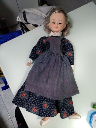 Bambole di pezza antiche