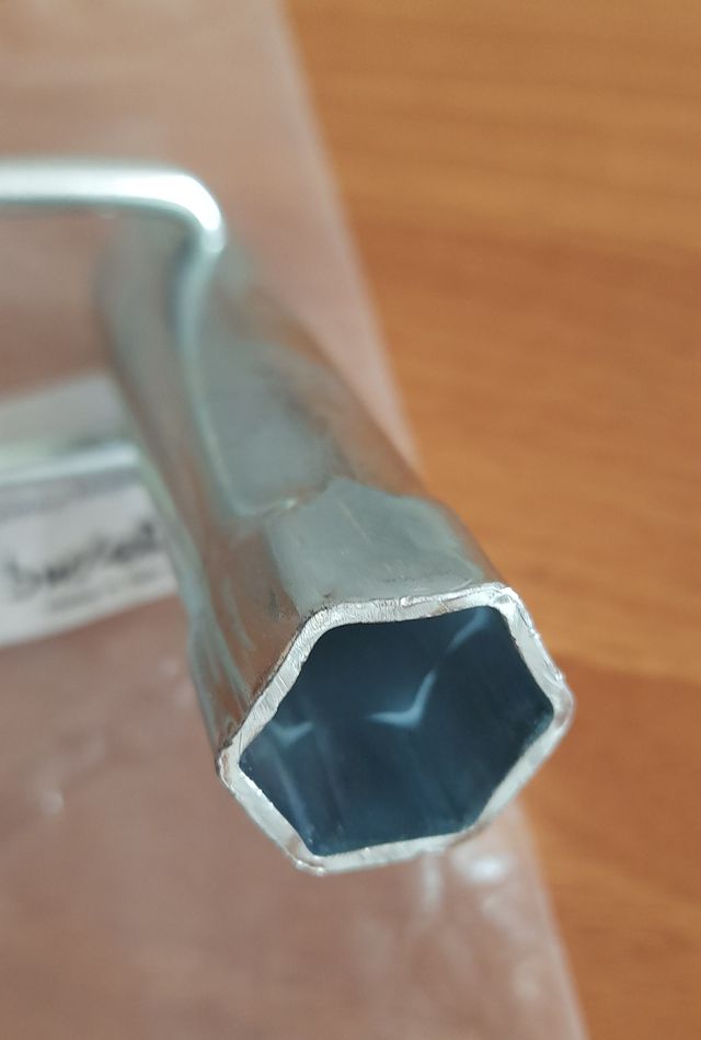 LLAVE DE BUJIAS CICLOMOTOR CON MANGO