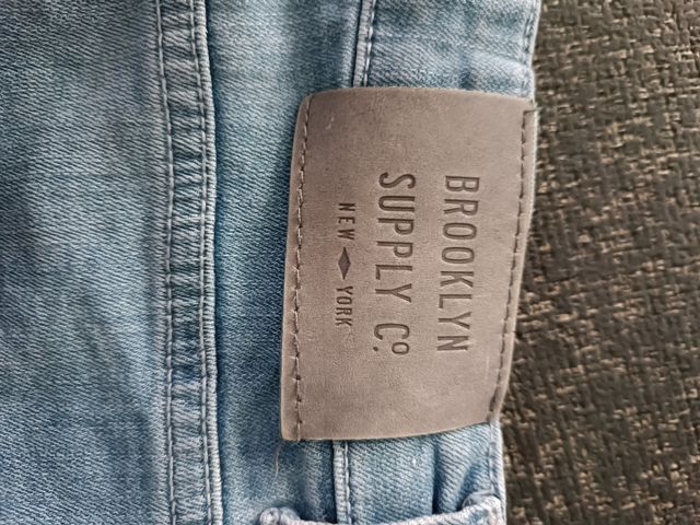 Pantalón vaquero corto