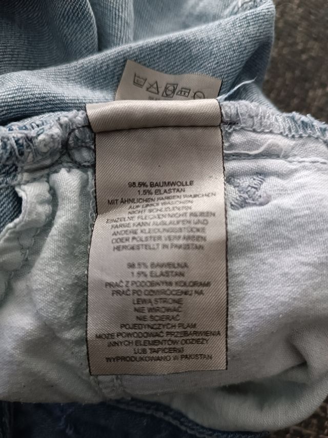 Pantalón vaquero corto