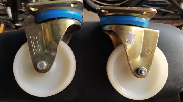 Ruedas carro caja herramientas