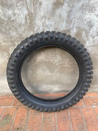Neumatico moto Pirelli MT74 4.00 18
