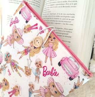 Funda para libros Barbie