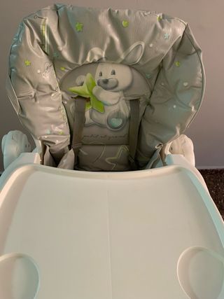 Trona cómoda, práctica e impecable