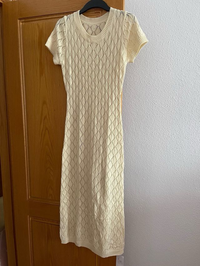 Traje punto beige 6€