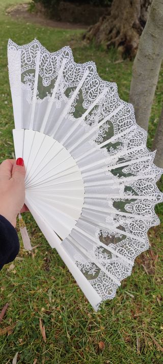 Abanico de encaje blanco Aire Distinto