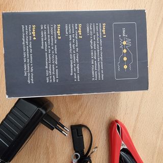 Cargador de baterías automático 6 y 12v