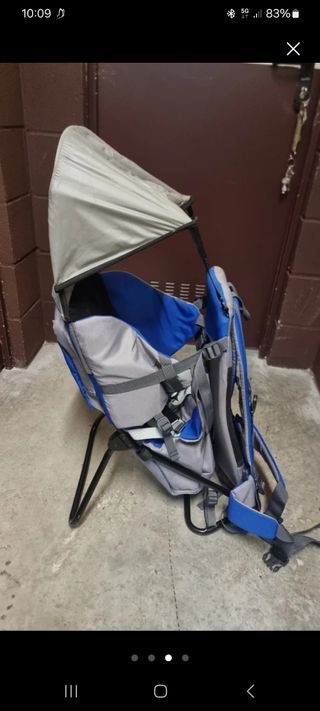 Mochila bebé montaña