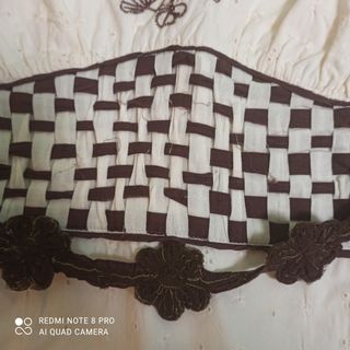 Vestido de Adolfo Domínguez.