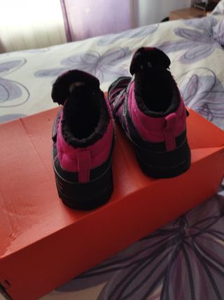 Botas de montaña niña número 32