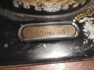 Maquina de coser singer antigua