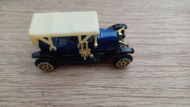 Macchinina blu da collezione
