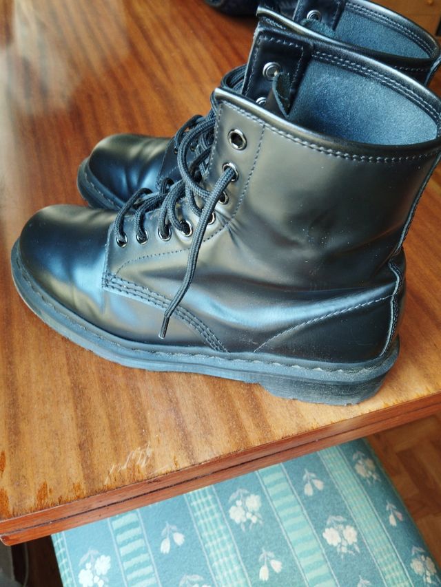 Dr. Martens