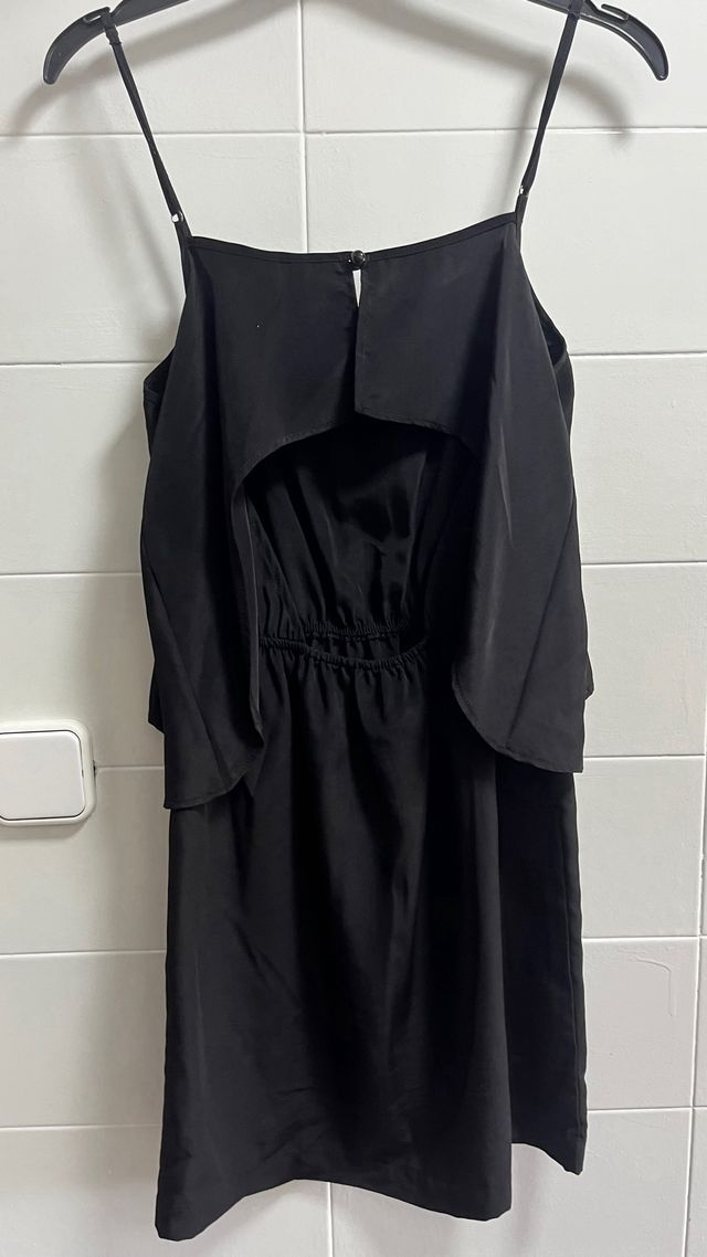 Vestido volante negro