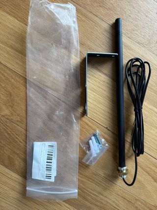 Antena amplificador señal motor portal Aprimatic