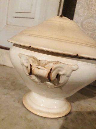 Sopera muy antigua francesa Sarreguemines