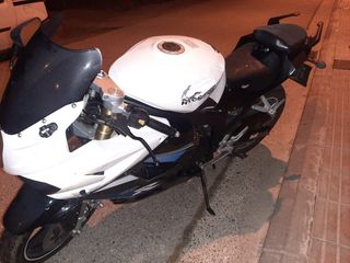 Hyosung GT 125 R