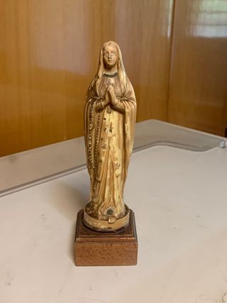 Virgen de 19 cm.