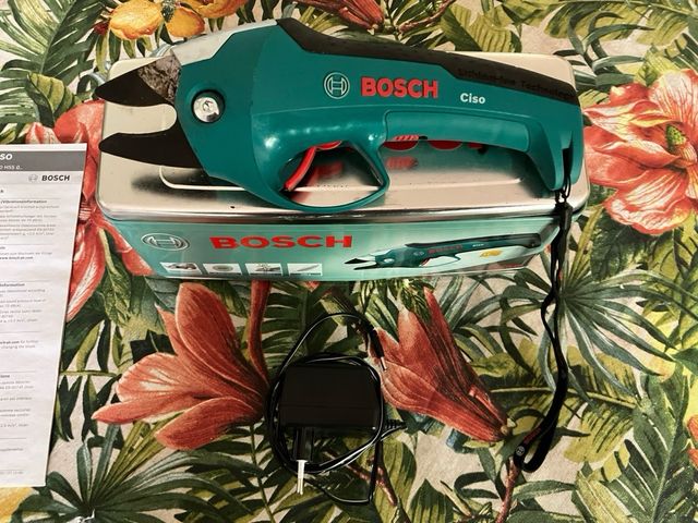 Tijeras de podar a bateria BOSCH