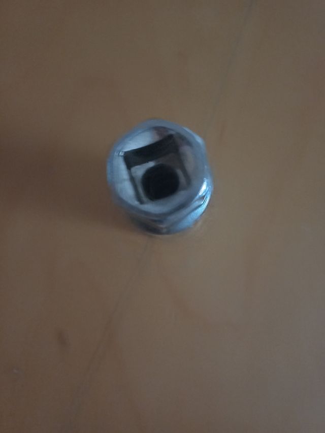 Llave de vaso para bujías