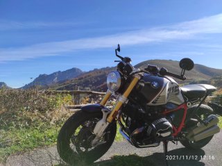 BMW R nineT
