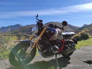 BMW R nineT