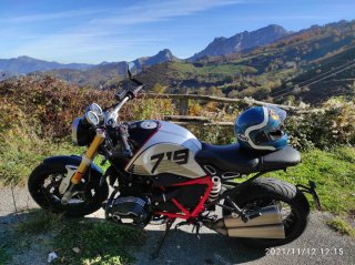 BMW R nineT
