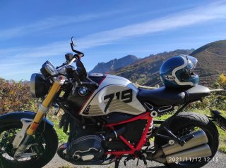 BMW R nineT