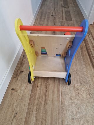Carrito andador madera