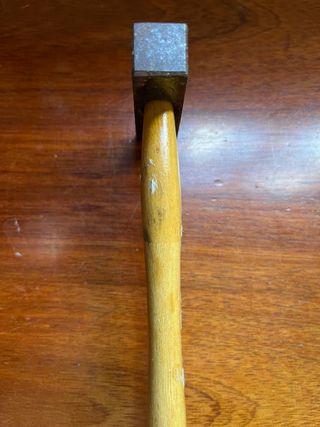 MARTILLO CON MANGO DE MADERA