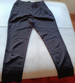 PANTALON NEGRO COM PINZAS